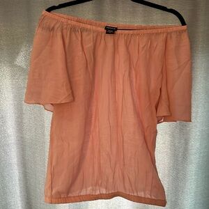 Flowy light pink top